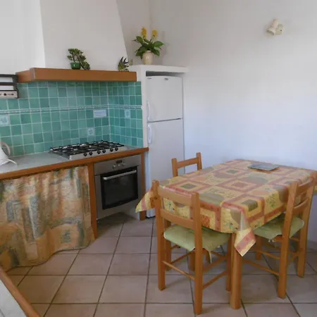 Maison Confortable A Pour 6 Pers., Proche - Fr-1-823-104 Нуармутье